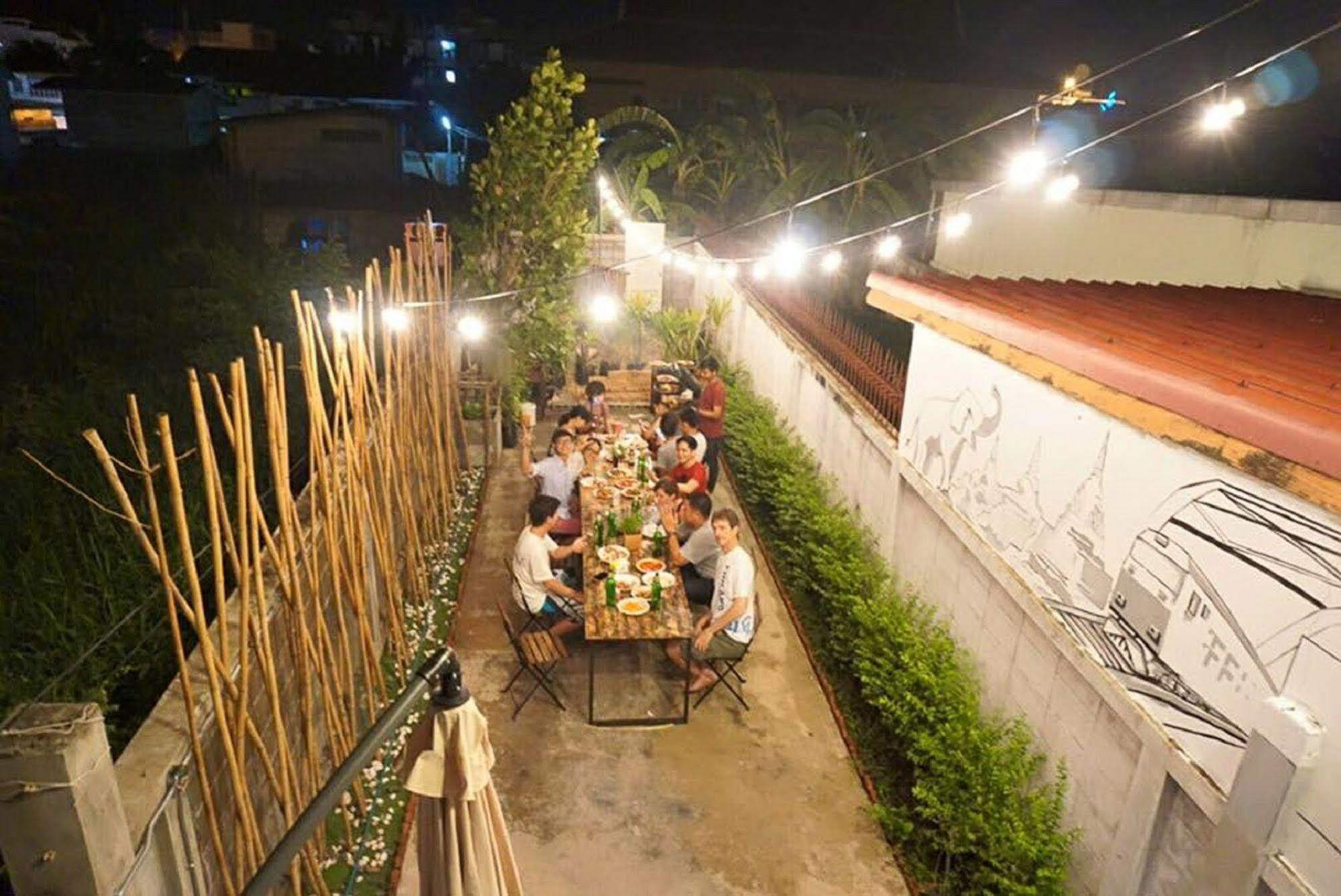 Allsum Hostel Phra Nakhon Si Ayutthaya Dış mekan fotoğraf