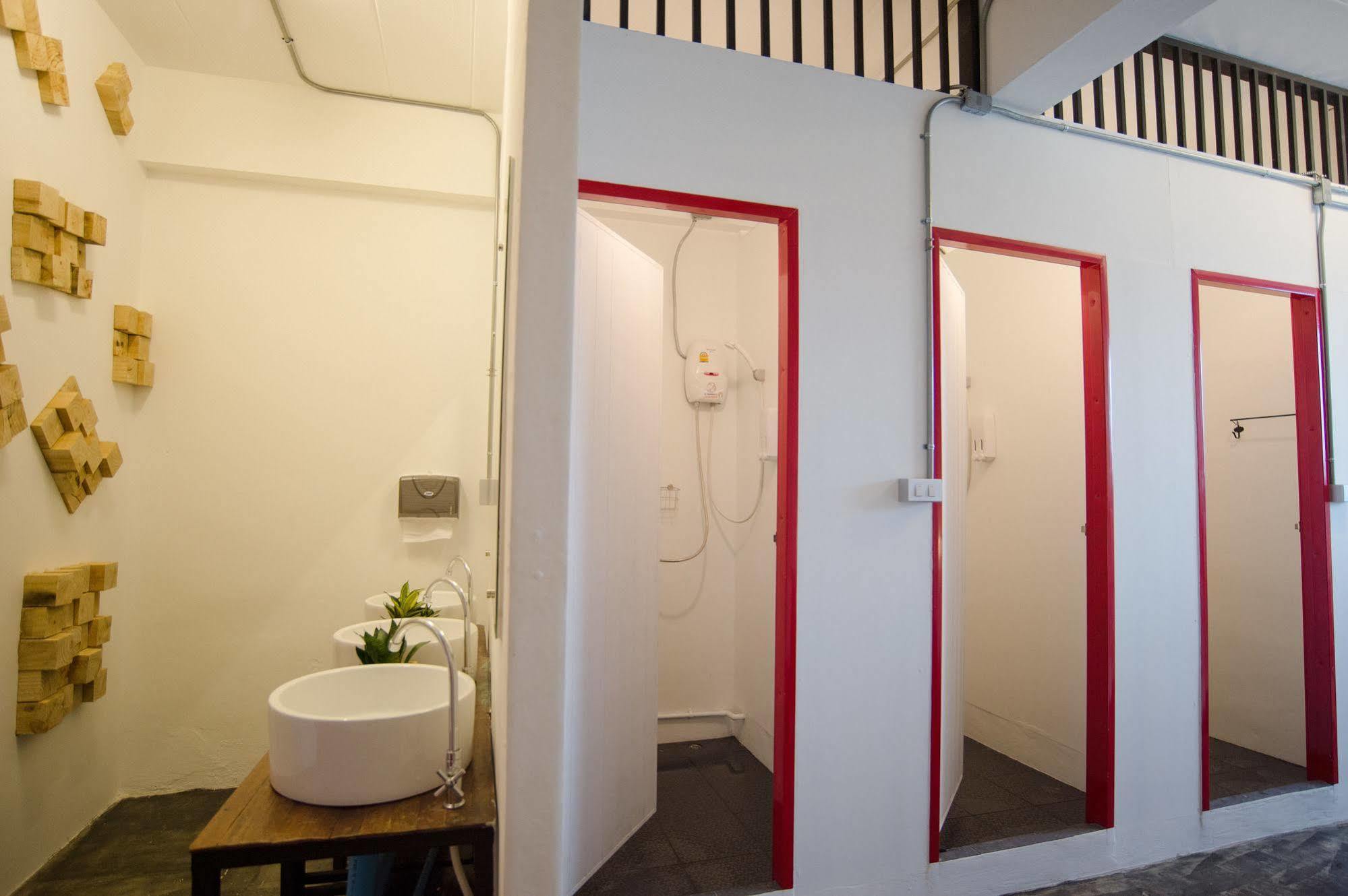 Allsum Hostel Phra Nakhon Si Ayutthaya Dış mekan fotoğraf