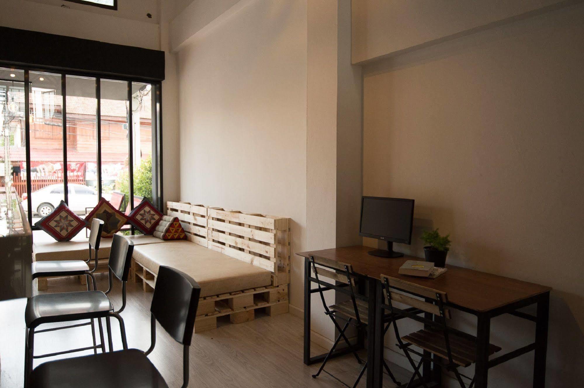 Allsum Hostel Phra Nakhon Si Ayutthaya Dış mekan fotoğraf