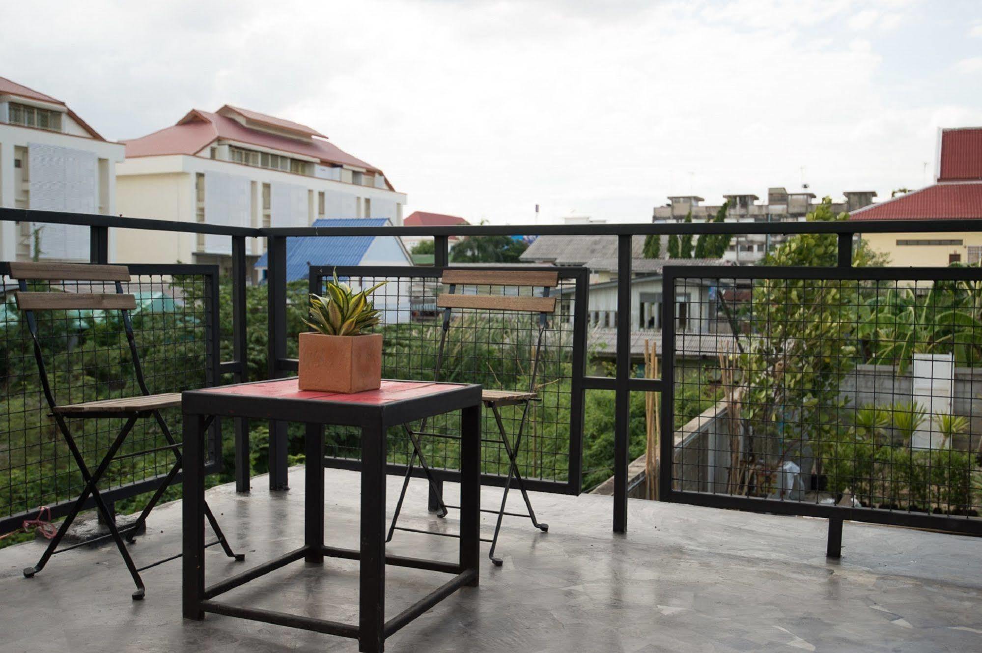 Allsum Hostel Phra Nakhon Si Ayutthaya Dış mekan fotoğraf